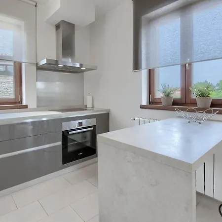 Enrico - Two Bedroom With Jacuzzi Пореч