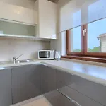 아파트 Enrico - Two Bedroom With Jacuzzi *